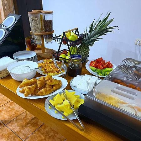 Парк Хотел Боили-Кирека Kaspichan Ngoại thất bức ảnh